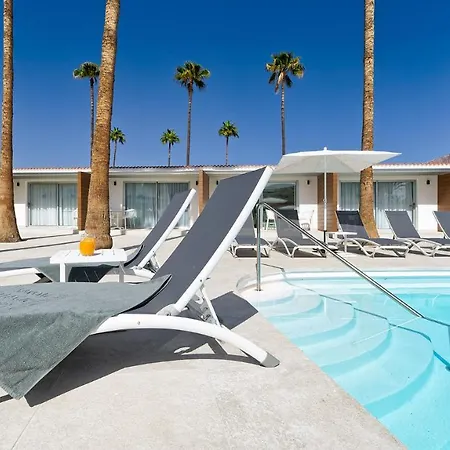 Sanom Only Adults Hotel