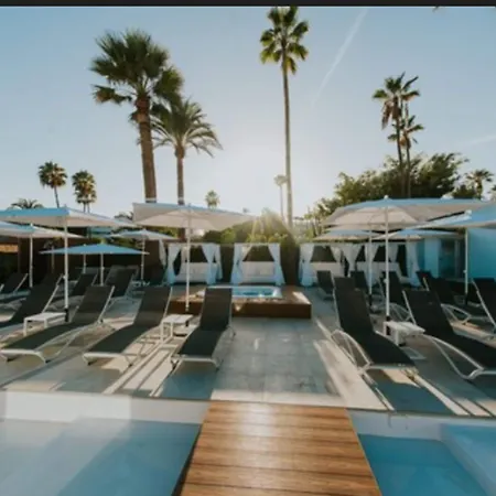 Sanom Only Adults 4*