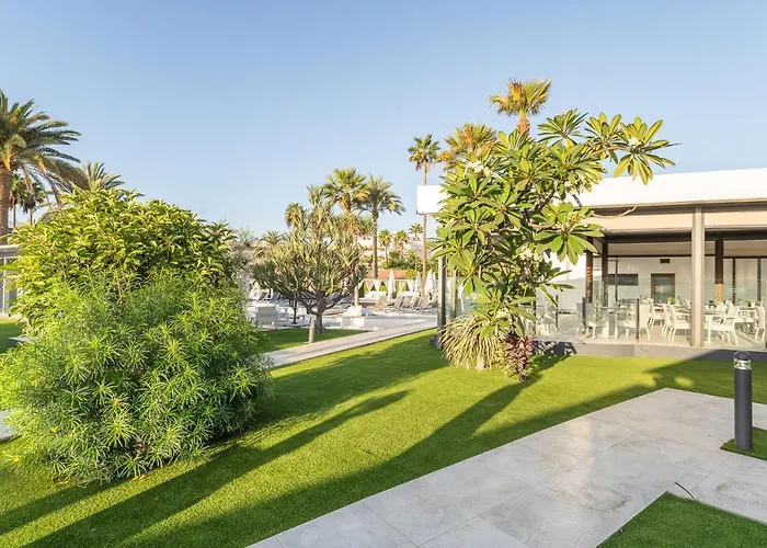 Sanom Only Adults Hotel