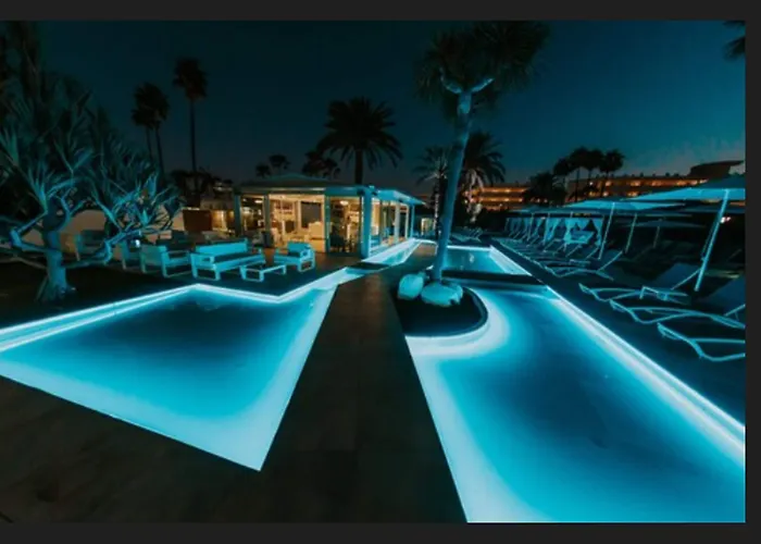 Sanom Only Adults 4*