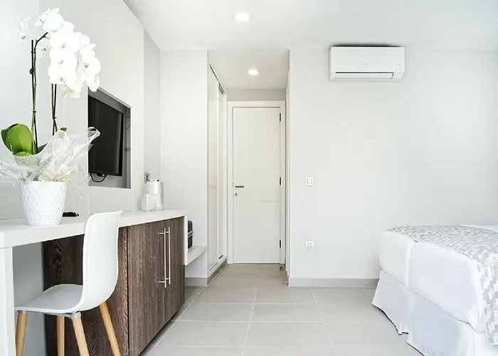 Sanom Only Adults 4*